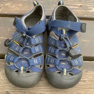Keen boys sandals, size 1